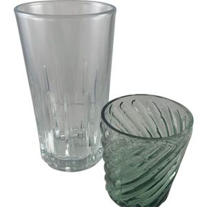 2 pc misc glass kitchen cups